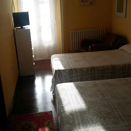 Pensión Casa Frade 3*